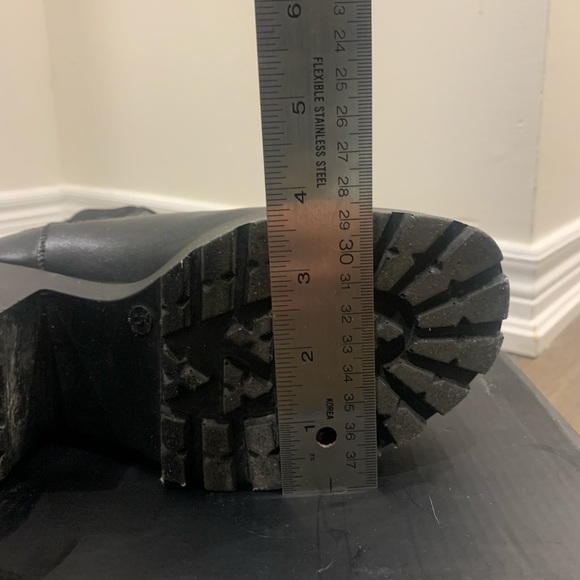 KOI | ORSON SWITCH CHELSEA BOOTS - Picture 4 of 8